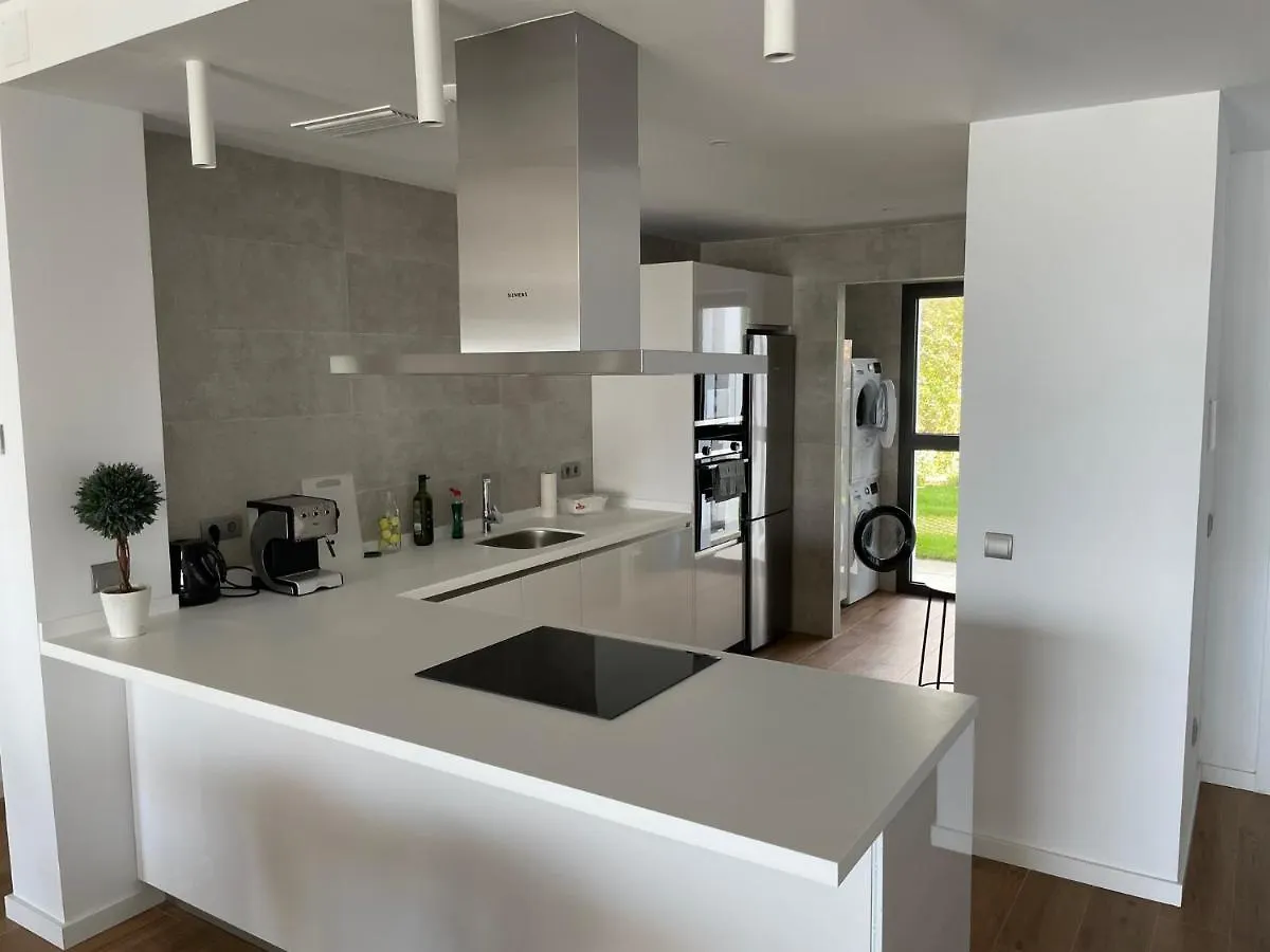 Modern 2 beds apartment in Alcaidesa 0*,